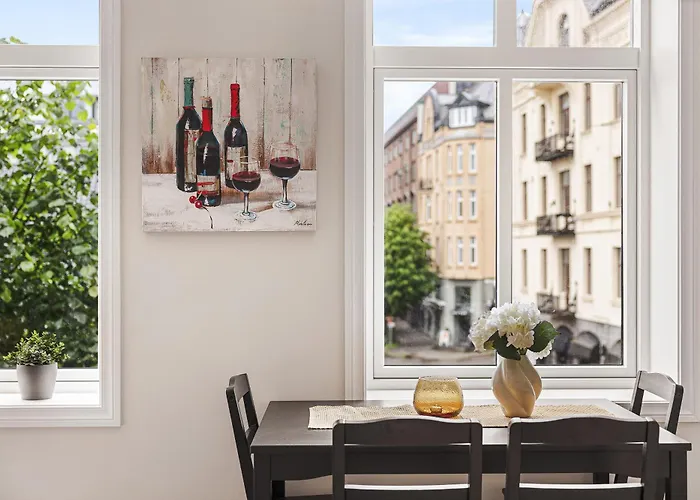 Allmenningen Apartament *